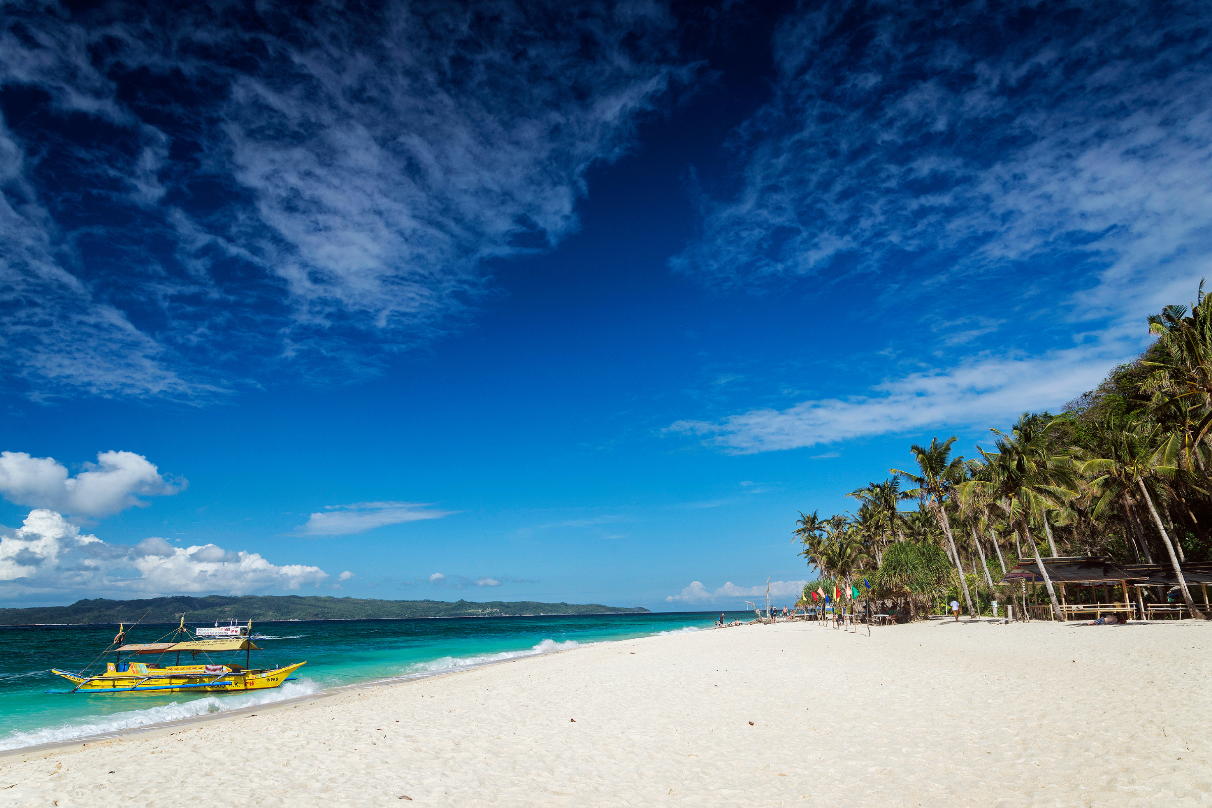 polilo island (3).webp